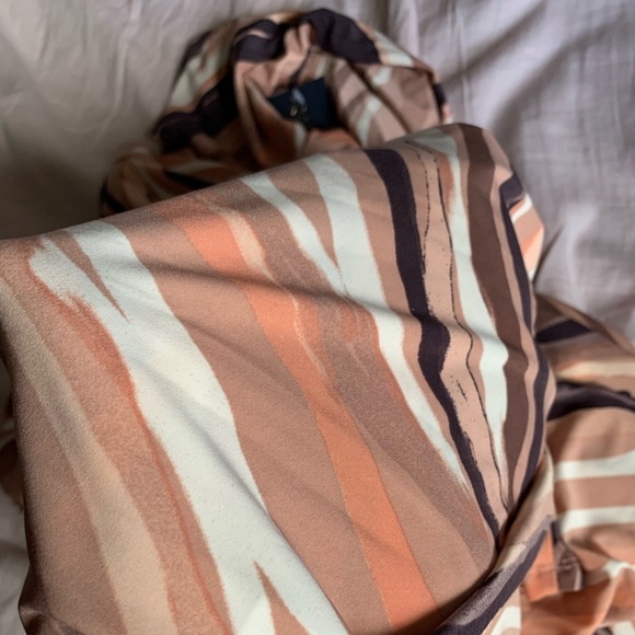 🌟HOST PICK🌟 Rachel Roy printed wrap dress - Picture 4 of 5